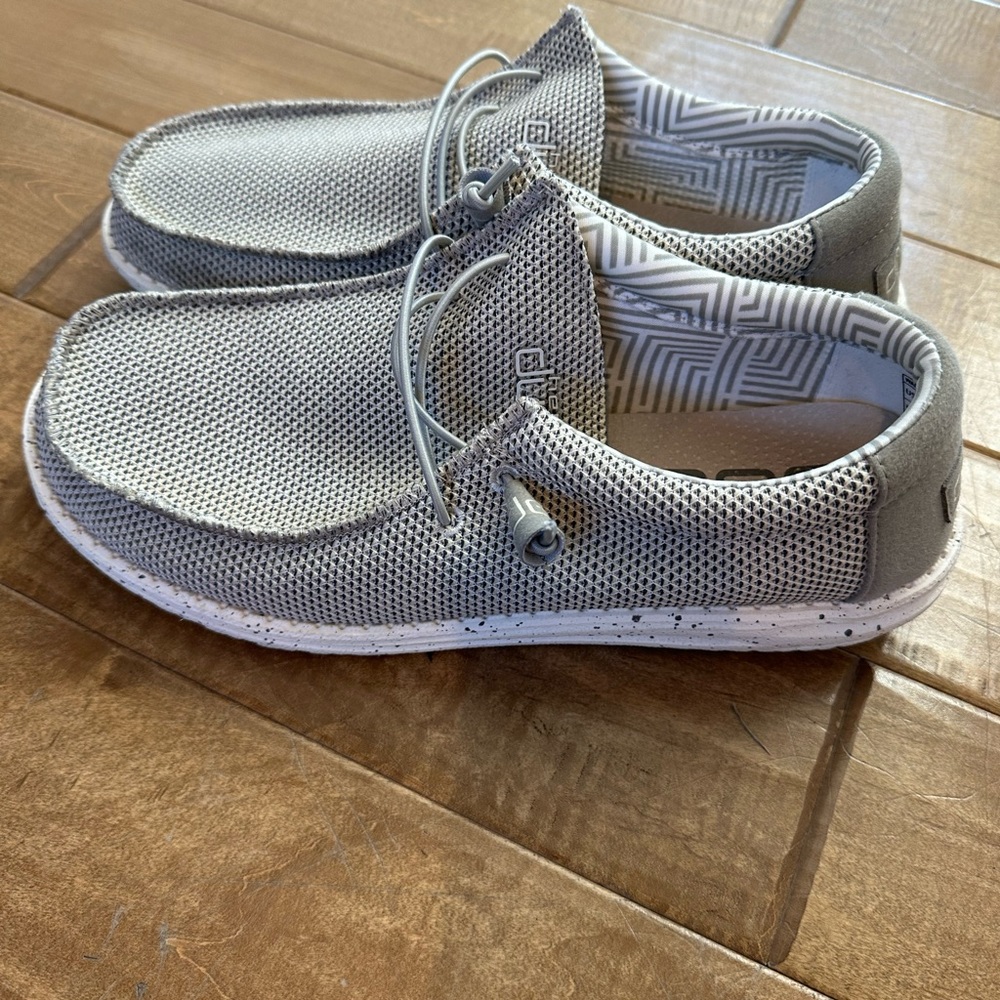 Hey Dude Wally Sox Stitch Loafers sz11